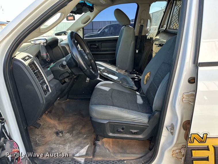 image for item DP3198 2014 Dodge Ram 1500  Crew Cab pickup truck