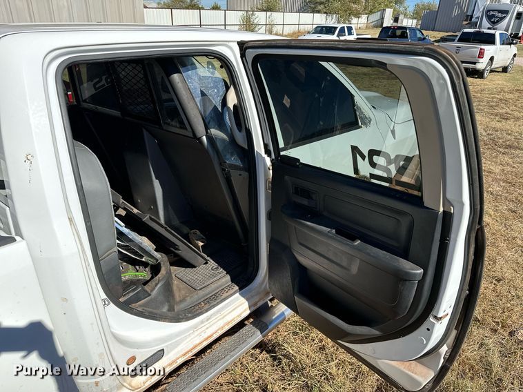 image for item DP3198 2014 Dodge Ram 1500  Crew Cab pickup truck