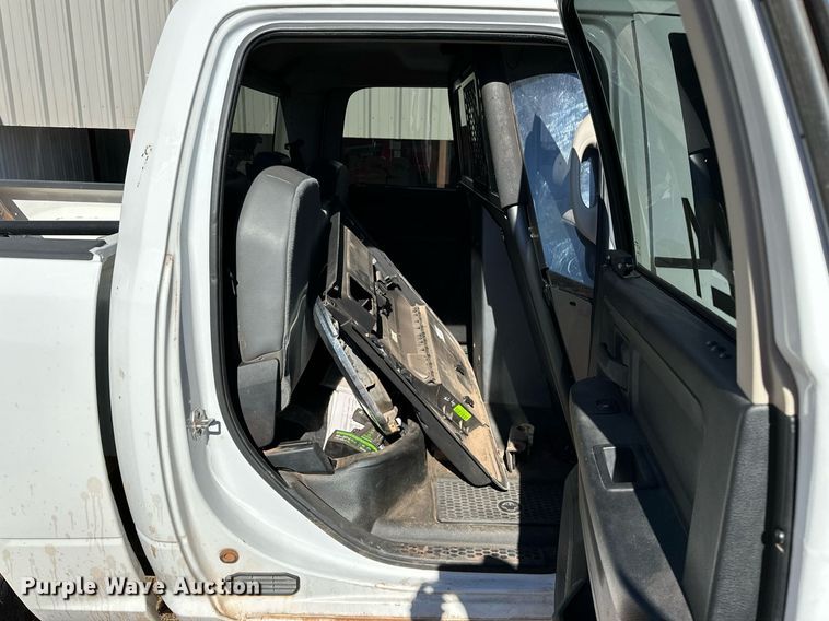 image for item DP3198 2014 Dodge Ram 1500  Crew Cab pickup truck