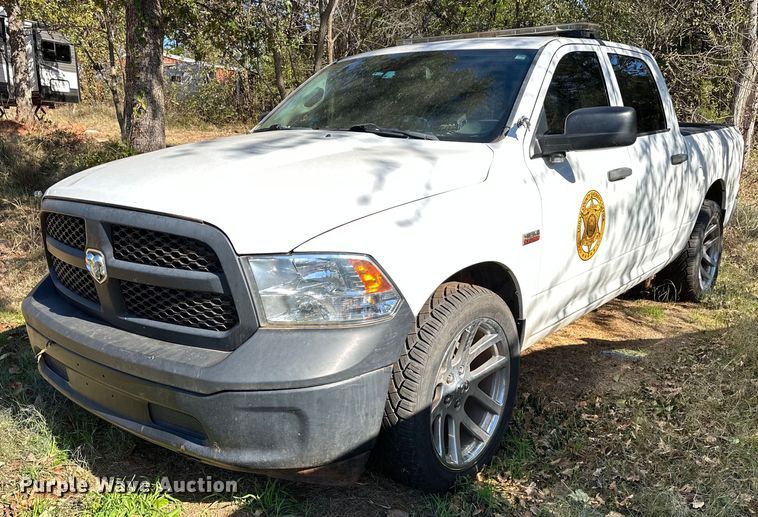 image for item DP3200 2014 Dodge Ram 1500  Crew Cab pickup truck