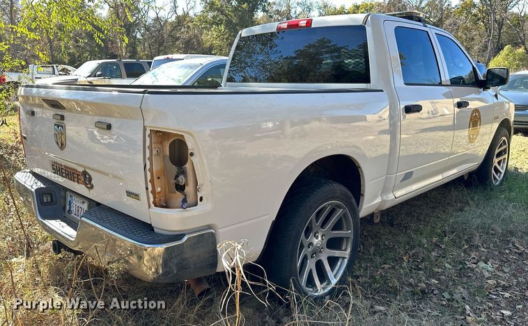 image for item DP3200 2014 Dodge Ram 1500  Crew Cab pickup truck