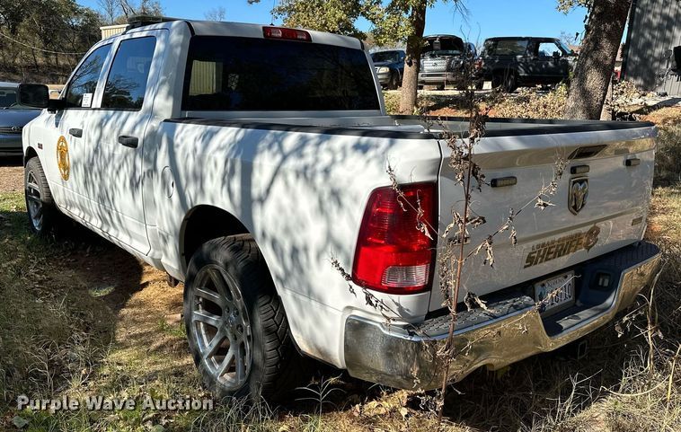 image for item DP3200 2014 Dodge Ram 1500  Crew Cab pickup truck