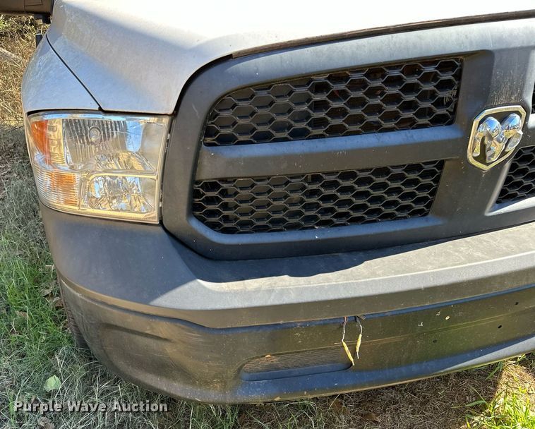 image for item DP3200 2014 Dodge Ram 1500  Crew Cab pickup truck