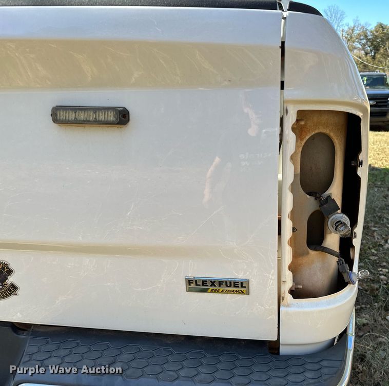 image for item DP3200 2014 Dodge Ram 1500  Crew Cab pickup truck