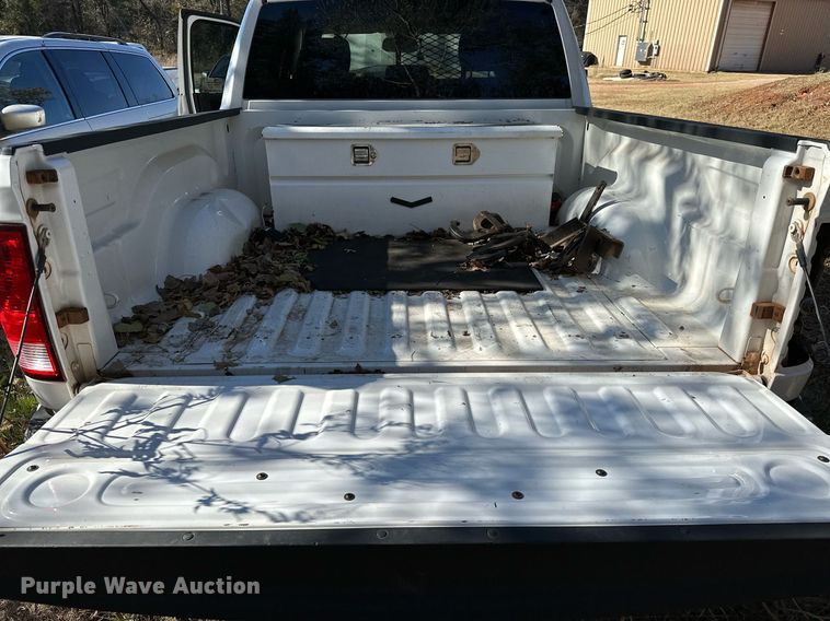 image for item DP3200 2014 Dodge Ram 1500  Crew Cab pickup truck