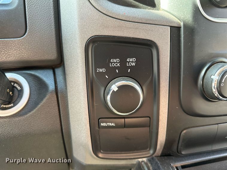 image for item DP3200 2014 Dodge Ram 1500  Crew Cab pickup truck