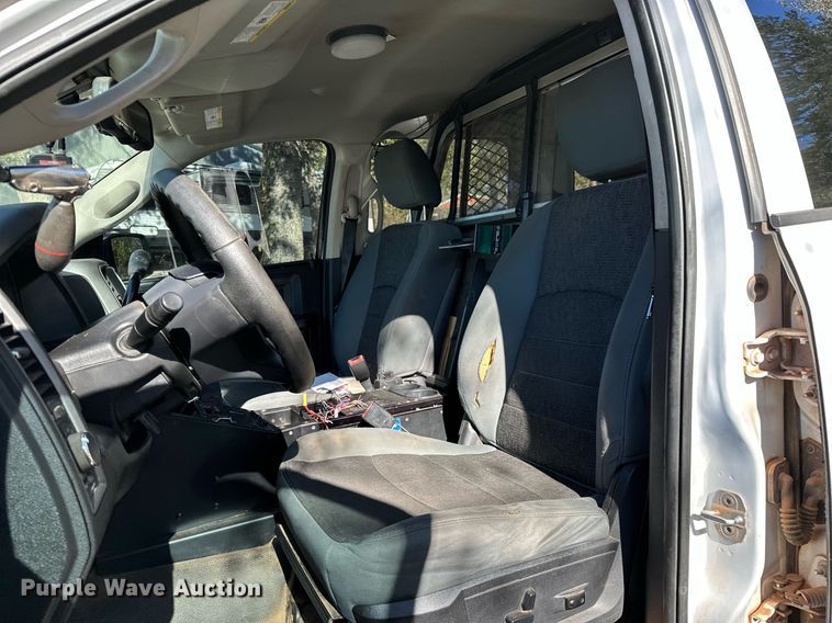 image for item DP3200 2014 Dodge Ram 1500  Crew Cab pickup truck