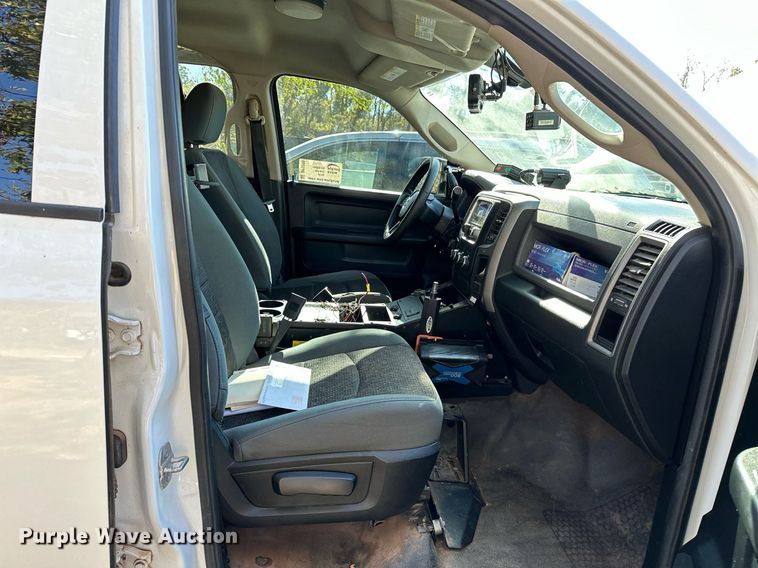 image for item DP3200 2014 Dodge Ram 1500  Crew Cab pickup truck