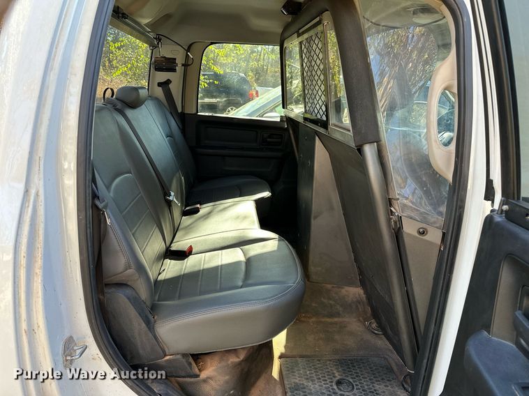 image for item DP3200 2014 Dodge Ram 1500  Crew Cab pickup truck