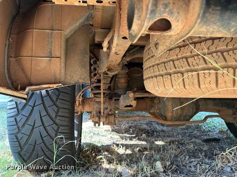 image for item DP3200 2014 Dodge Ram 1500  Crew Cab pickup truck