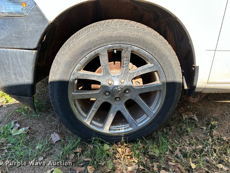 image for item DP3200 2014 Dodge Ram 1500  Crew Cab pickup truck