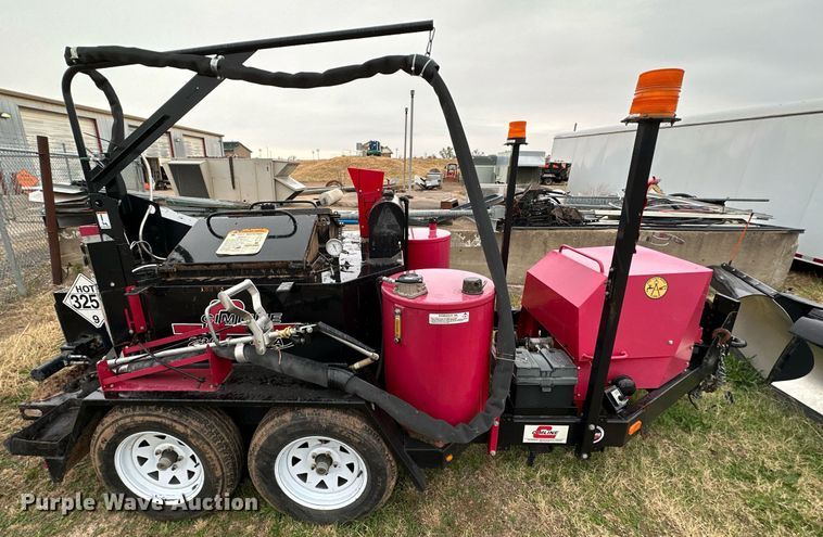 image for item DP3232 2015 Cimline 230 Magma  melter applicator