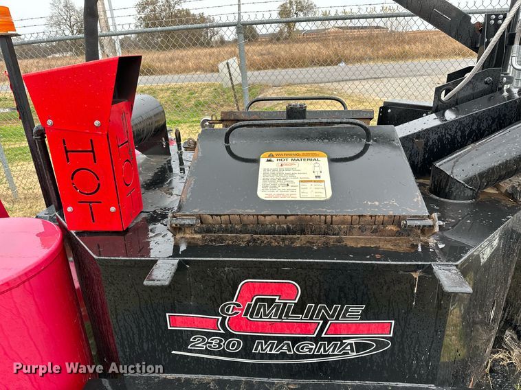 image for item DP3232 2015 Cimline 230 Magma  melter applicator