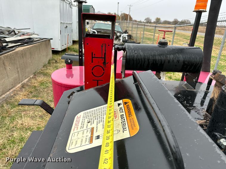 image for item DP3232 2015 Cimline 230 Magma  melter applicator