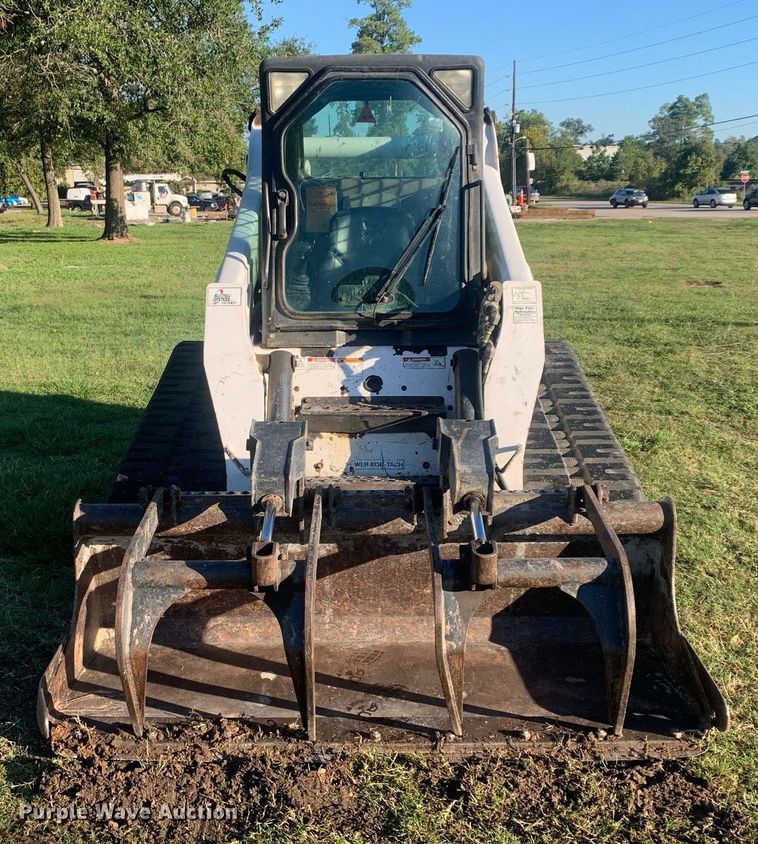 image for item DP8735 2008 Bobcat T320  tracked skid steer loader