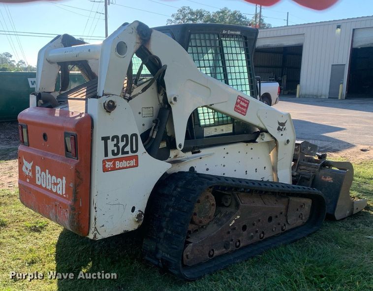 image for item DP8735 2008 Bobcat T320  tracked skid steer loader