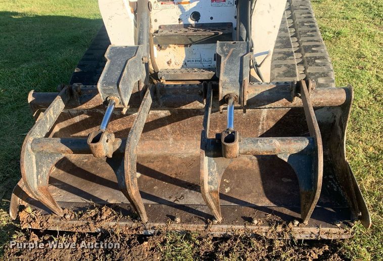 image for item DP8735 2008 Bobcat T320  tracked skid steer loader