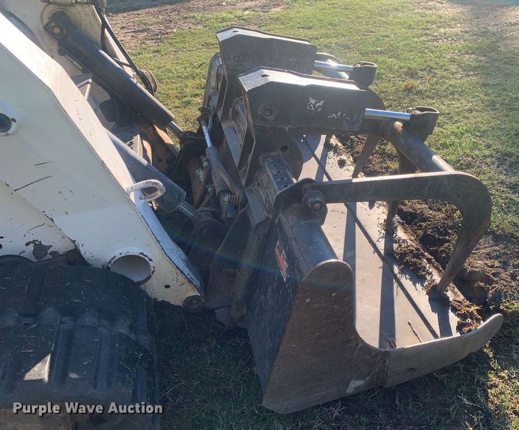 image for item DP8735 2008 Bobcat T320  tracked skid steer loader