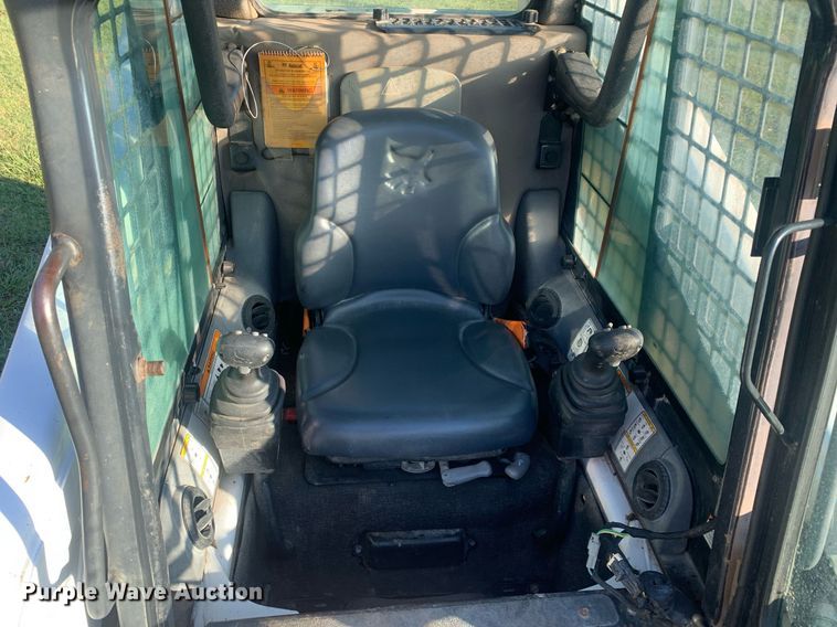 image for item DP8735 2008 Bobcat T320  tracked skid steer loader