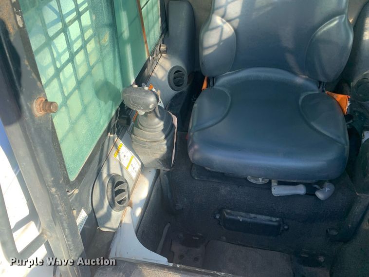 image for item DP8735 2008 Bobcat T320  tracked skid steer loader