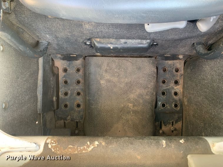 image for item DP8735 2008 Bobcat T320  tracked skid steer loader