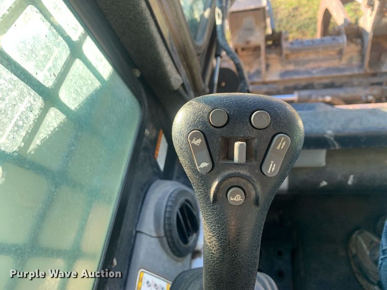 image for item DP8735 2008 Bobcat T320  tracked skid steer loader