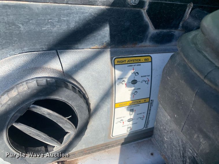 image for item DP8735 2008 Bobcat T320  tracked skid steer loader