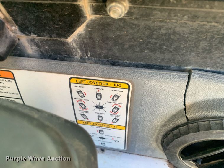 image for item DP8735 2008 Bobcat T320  tracked skid steer loader