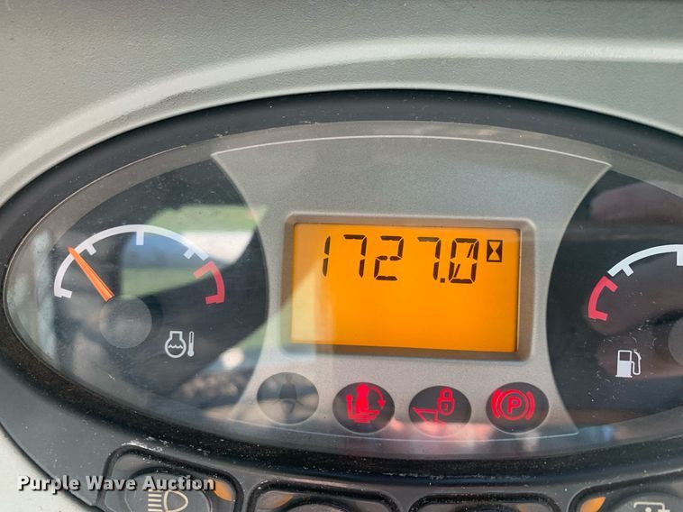 image for item DP8735 2008 Bobcat T320  tracked skid steer loader