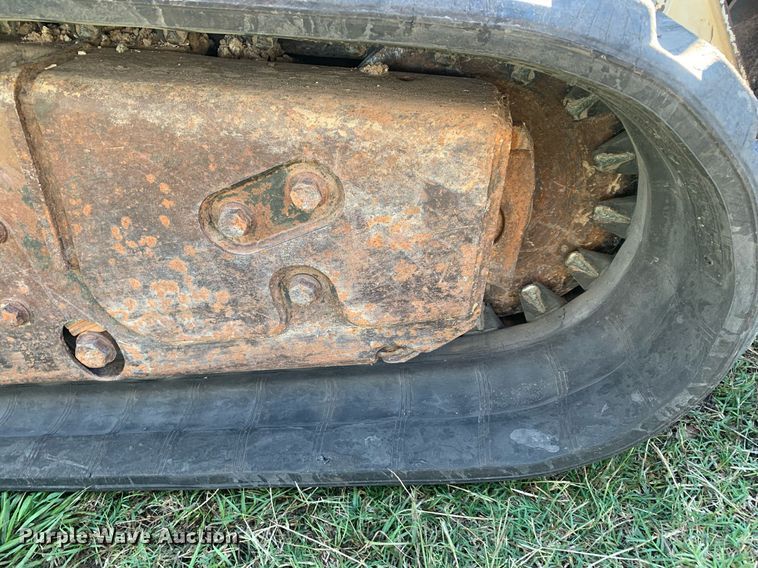 image for item DP8735 2008 Bobcat T320  tracked skid steer loader