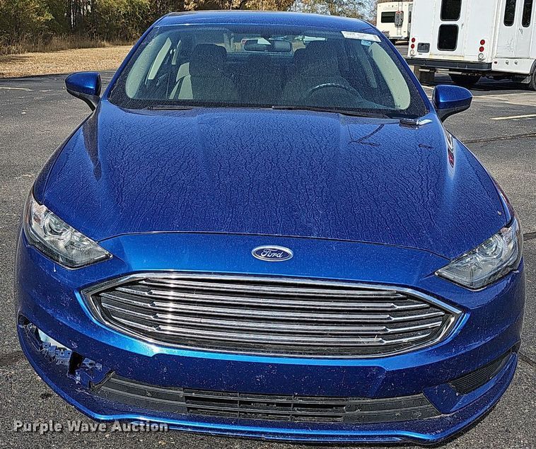image for item DR5882 2017 Ford Fusion