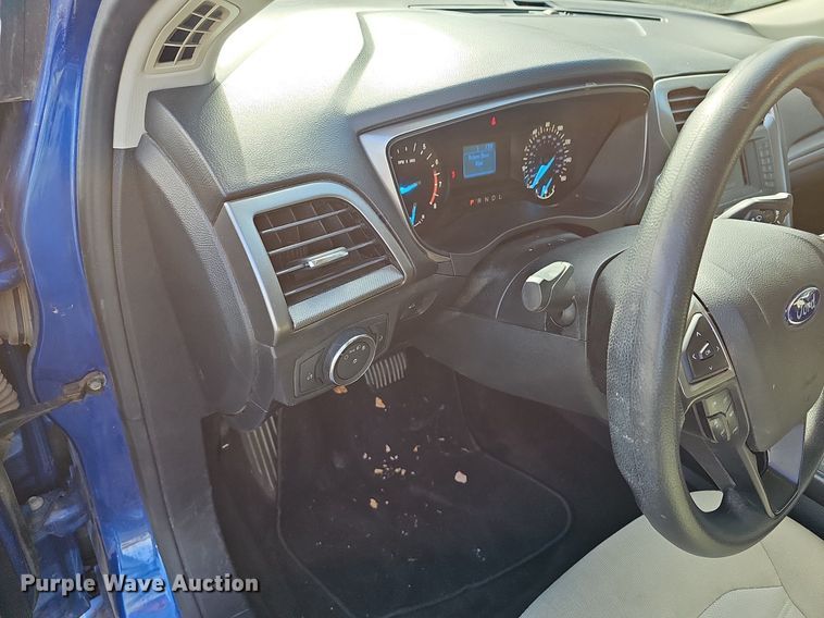 image for item DR5882 2017 Ford Fusion