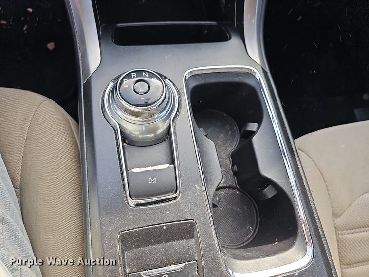 image for item DR5882 2017 Ford Fusion