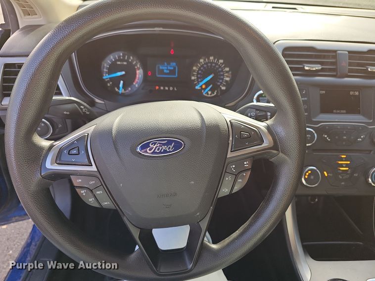 image for item DR5882 2017 Ford Fusion