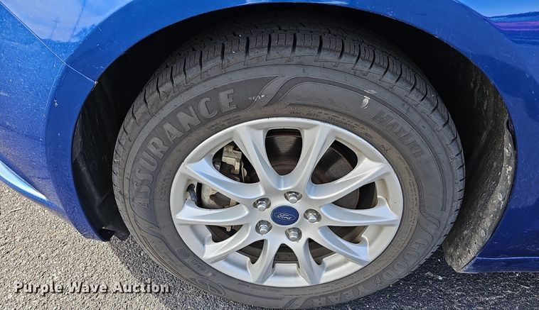 image for item DR5882 2017 Ford Fusion