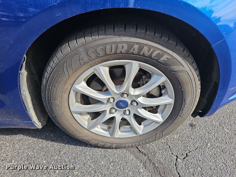 image for item DR5882 2017 Ford Fusion