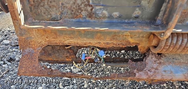 image for item DR5889 2011 Maxey  utility trailer