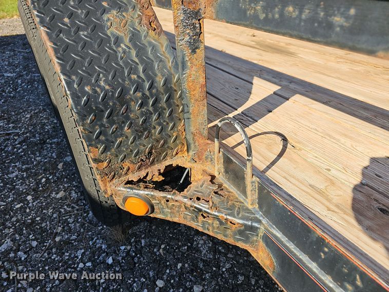 image for item DR5889 2011 Maxey  utility trailer