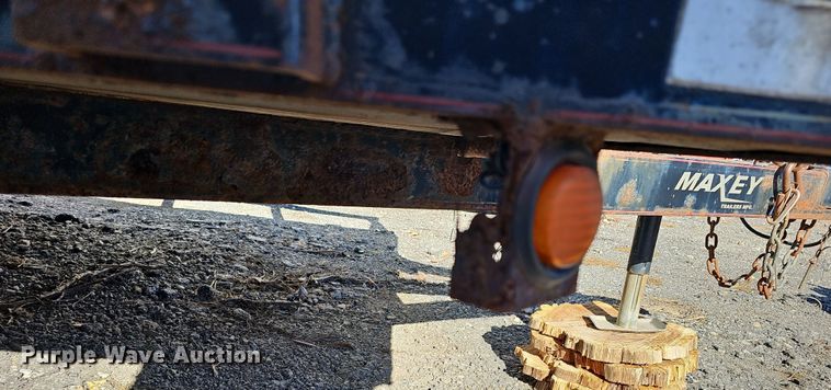 image for item DR5889 2011 Maxey  utility trailer