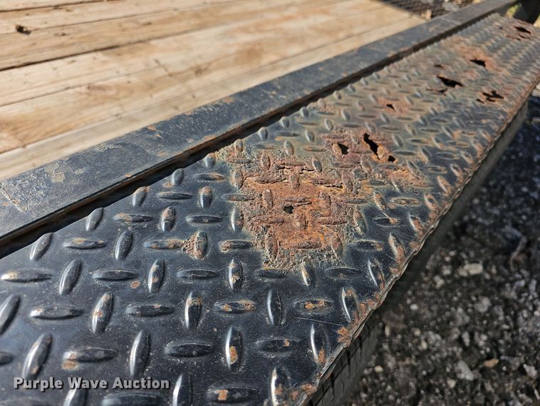 image for item DR5889 2011 Maxey  utility trailer