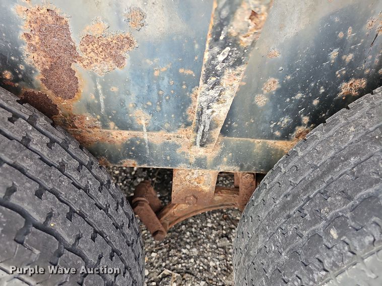 image for item DR5889 2011 Maxey  utility trailer