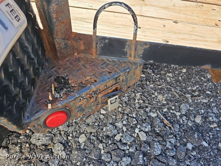 image for item DR5889 2011 Maxey  utility trailer