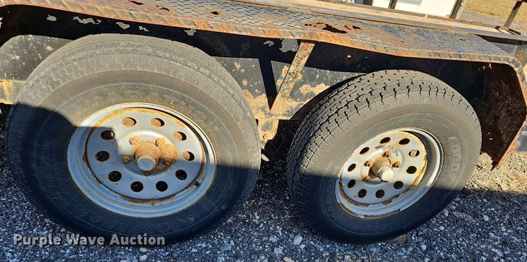 image for item DR5889 2011 Maxey  utility trailer