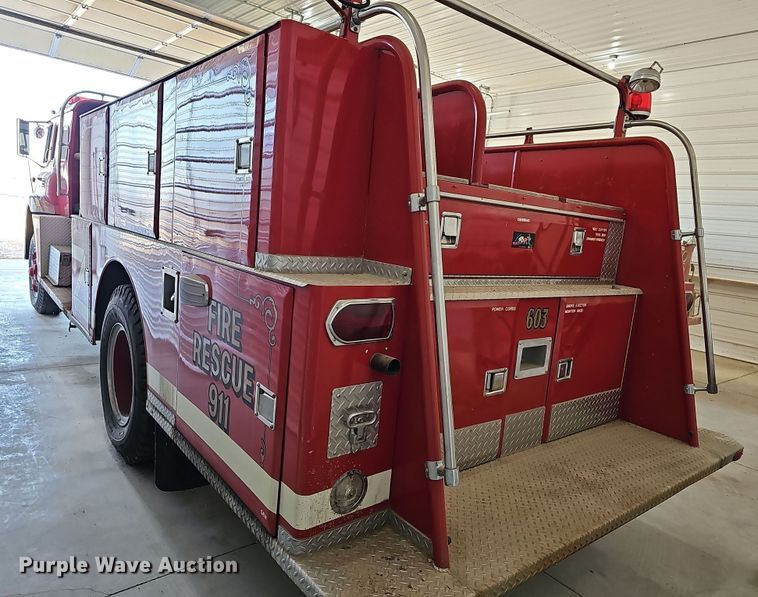 image for item DR5892 1975 International C01910B  pumper fire truck