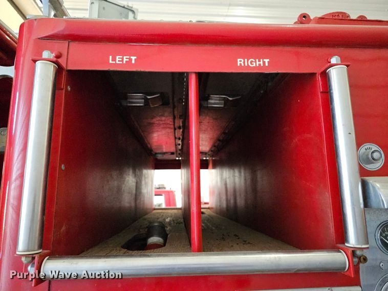 image for item DR5892 1975 International C01910B  pumper fire truck