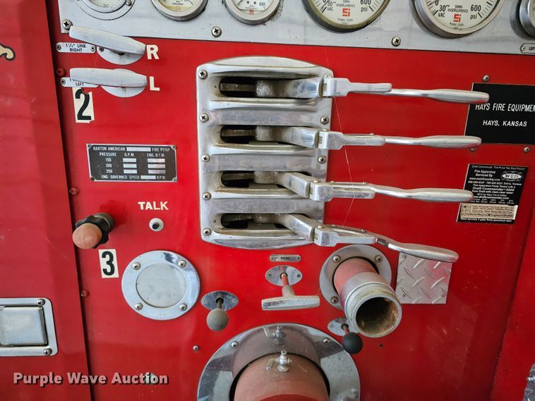 image for item DR5892 1975 International C01910B  pumper fire truck