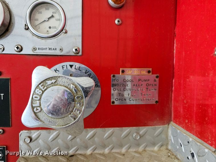 image for item DR5892 1975 International C01910B  pumper fire truck