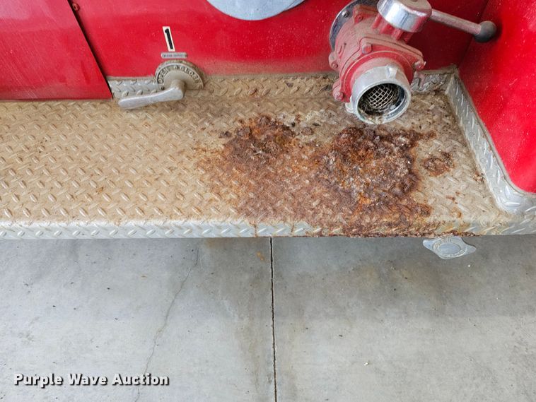 image for item DR5892 1975 International C01910B  pumper fire truck