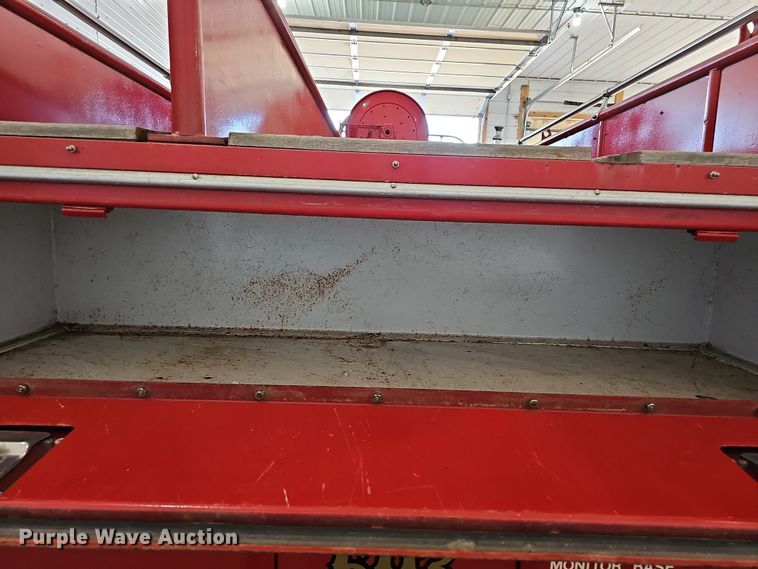 image for item DR5892 1975 International C01910B  pumper fire truck