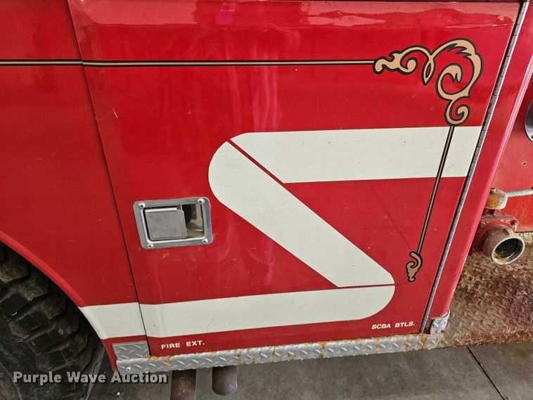 image for item DR5892 1975 International C01910B  pumper fire truck
